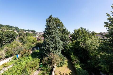 Second Floor Flat, 6 Bathwick Street-7.jpg