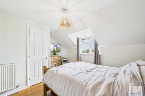 CAM03394G0-PR0365...