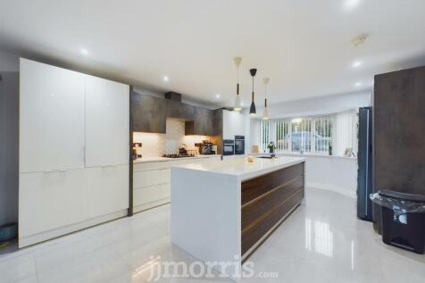 Kitchen/Dining/Family Room