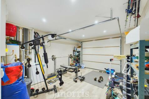 Integral Garage