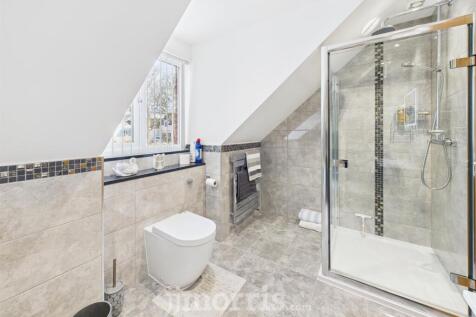 Bedroom Three En-Suite
