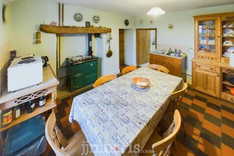 CAM03686G0-PR0224-STILL012.jpg