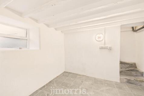 Lower Ground Floor Cellar Store/Freezer/Cold Room