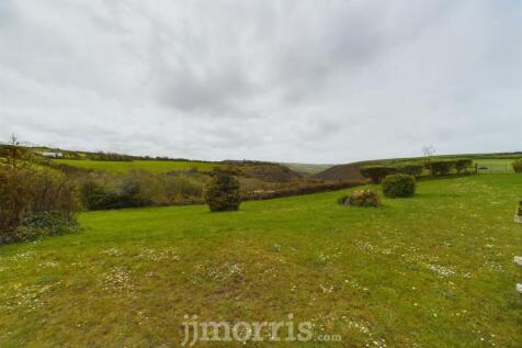 CAM02121G0-PR0059-STILL010.jpg