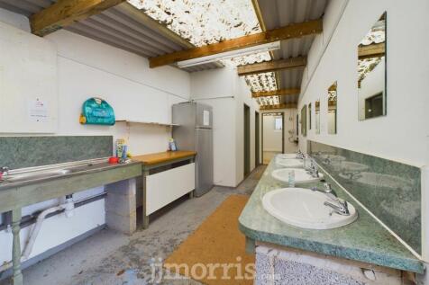 Shower Block