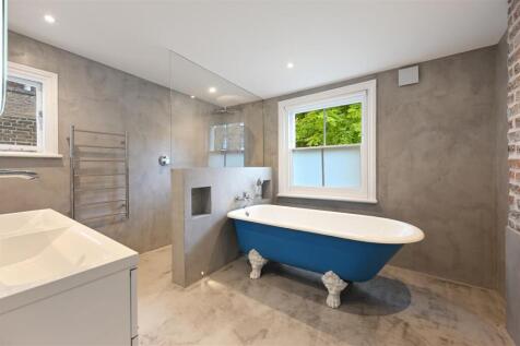 Gratton Road - Bathroom3 (1).JPG
