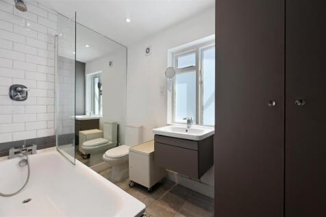 Bolingbroke Road - Bathroom3 (1).JPG