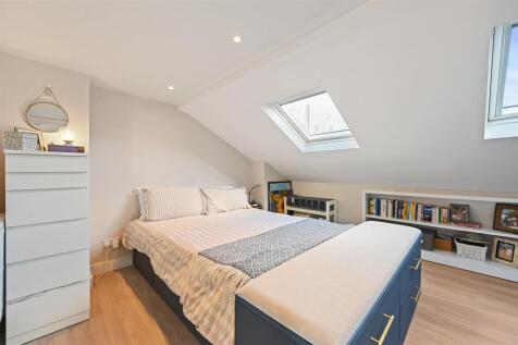 FB - Banim Street - BedroomB3 (1).JPG