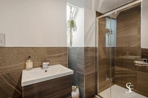Bedroom 2 En Suite