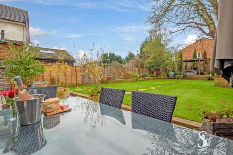 Al Fresco Dining