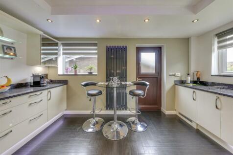 Breakfast Kitchen Alt 3