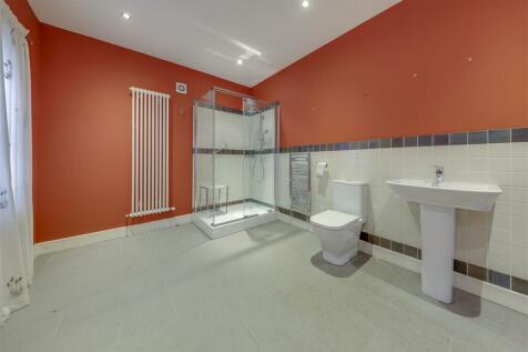 En Suite Shower Room