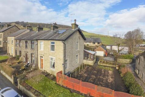 Aerial Front &amp; Garden