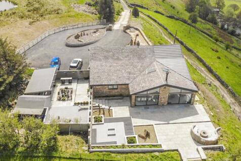 Aerial from rear