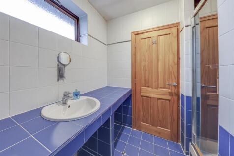 En Suite Shower