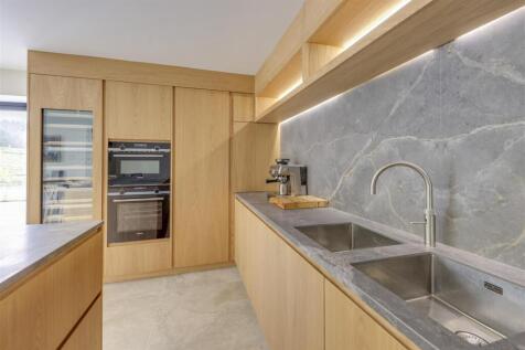 Kitchen Feature