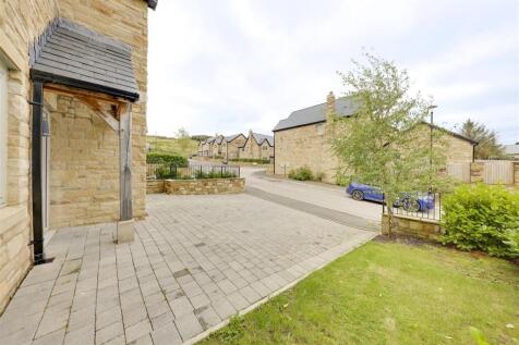 Front Parking &amp; Garden