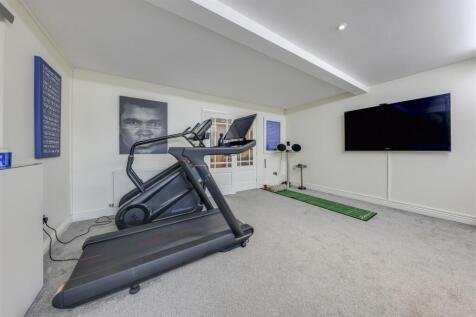 Annexe Lounge / Gym / Office