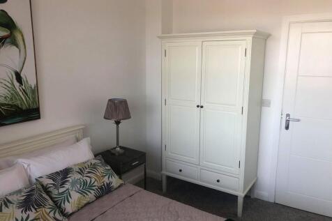 101140354_1806398999