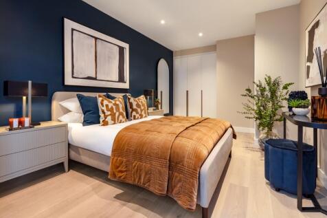 Spacious bedroom