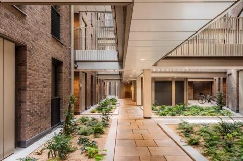 Block J interior garden