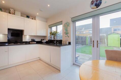 6 Wallingford Way...