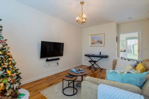 6 Wallingford Way...