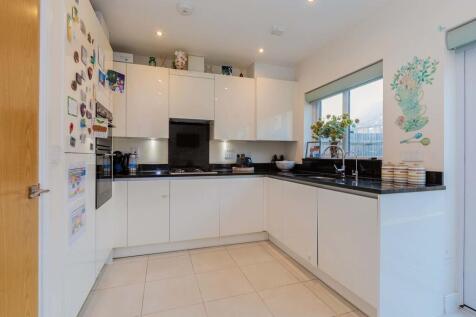 6 Wallingford Way...