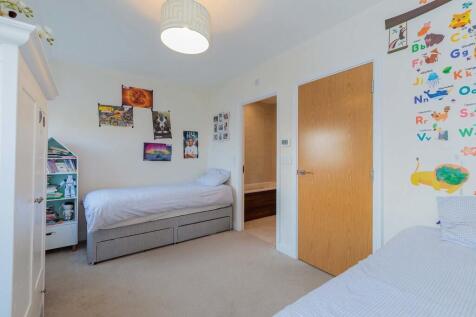 6 Wallingford Way...