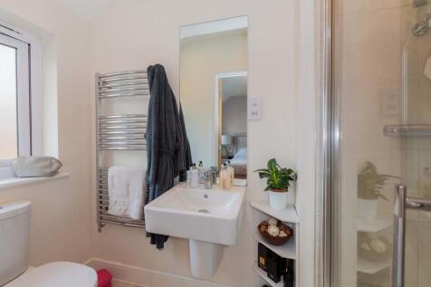 6 Wallingford Way...