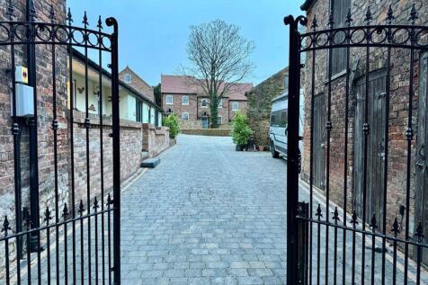 Gated Driveway