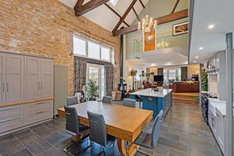 Main Kitchen/Family Room