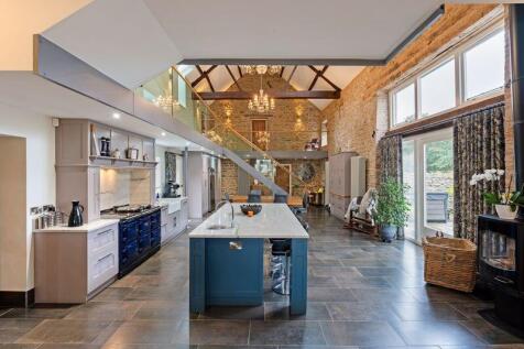 Main Kitchen/Family Room