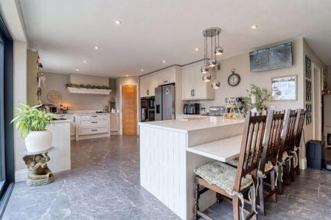 Kitchen/Diner/Lounge