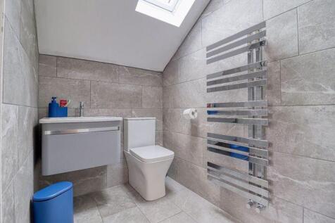 Bedroom Three En-Suite