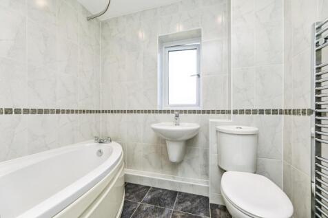 pbox-bathroom-322573.jpg