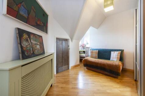 52242  Hi res (5).jpg