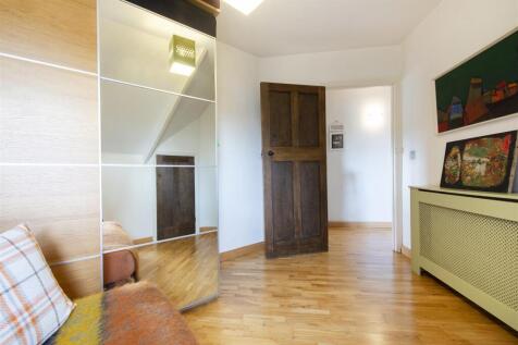 52242  Hi res (6).jpg