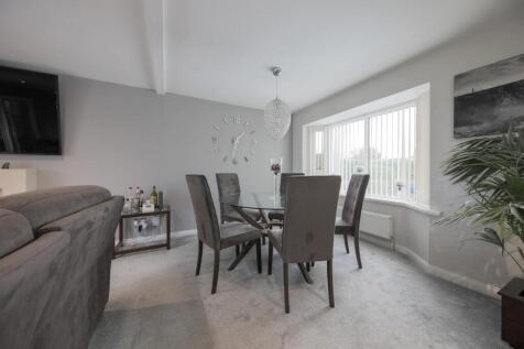 Lounge dining room.jpg