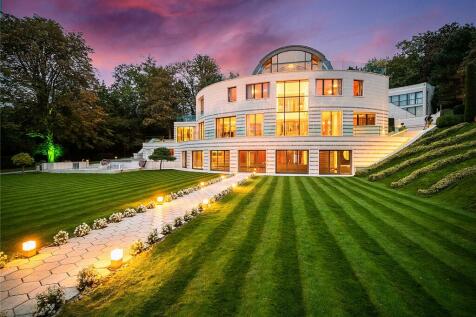 The Most Luxurious £12,000,000 Mansion in the UK  Is this home better than  the 'The Knoll'? 