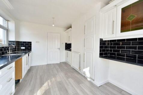 Western Drive - Kitchen Overview
