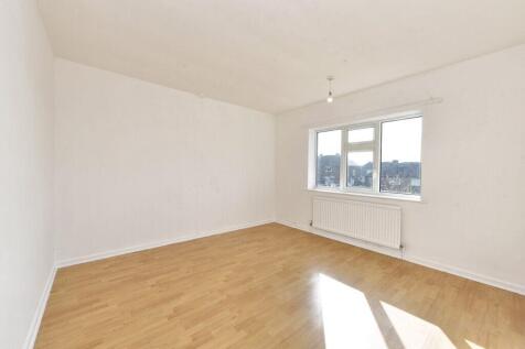 Western Drive - Bedroom 1