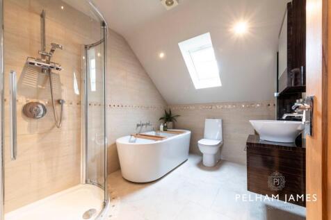 Bathroom, Elm Barn, Morton