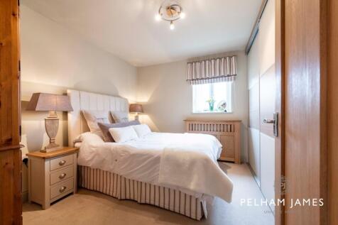Bedroom 4, Elm Barn, Morton