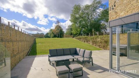Terrace, Birch Field House, Belmesthorpe