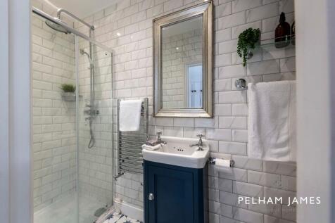 En Suite, The Friary, Maxey