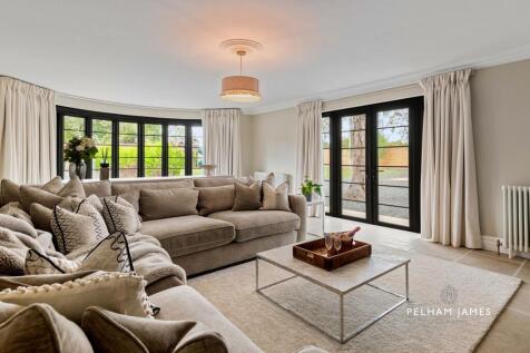 Living Room, Lincoln Road, Peterborough