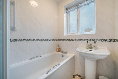 1376388-16-690b79...