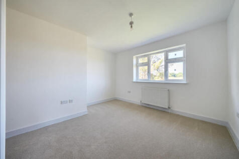 1303880-12-6877d9...