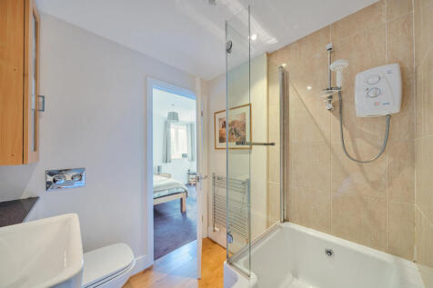 1302504-5-683d6f9...